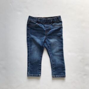 Oshkosh medium wash skinny jeggings EUC 18 months: